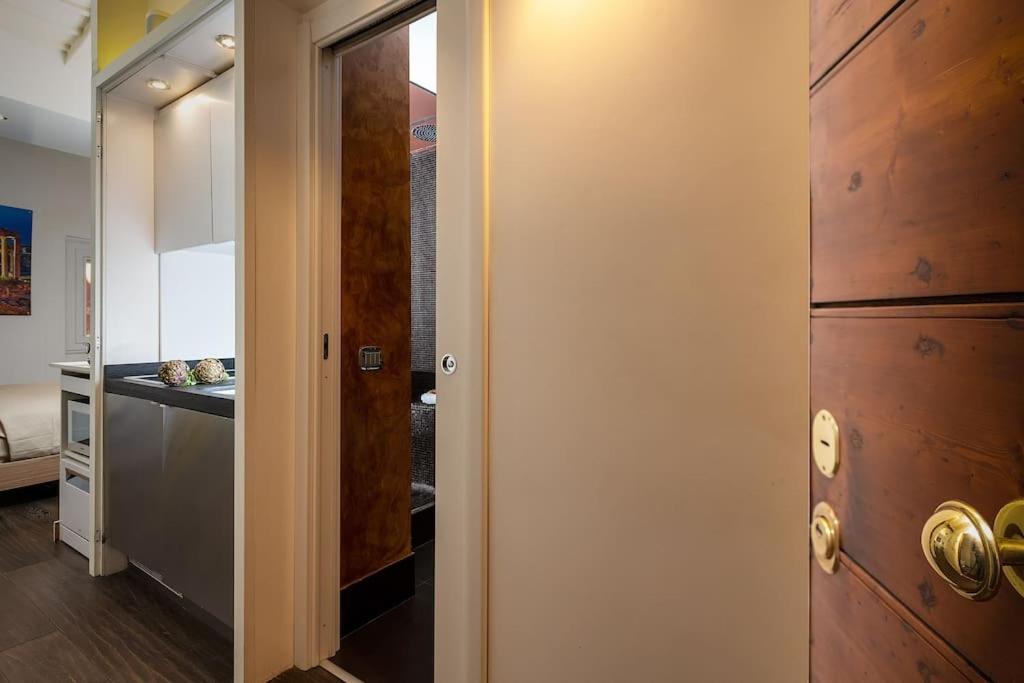 New! Lovely 1 Min From Campo De' Fiori Apartment