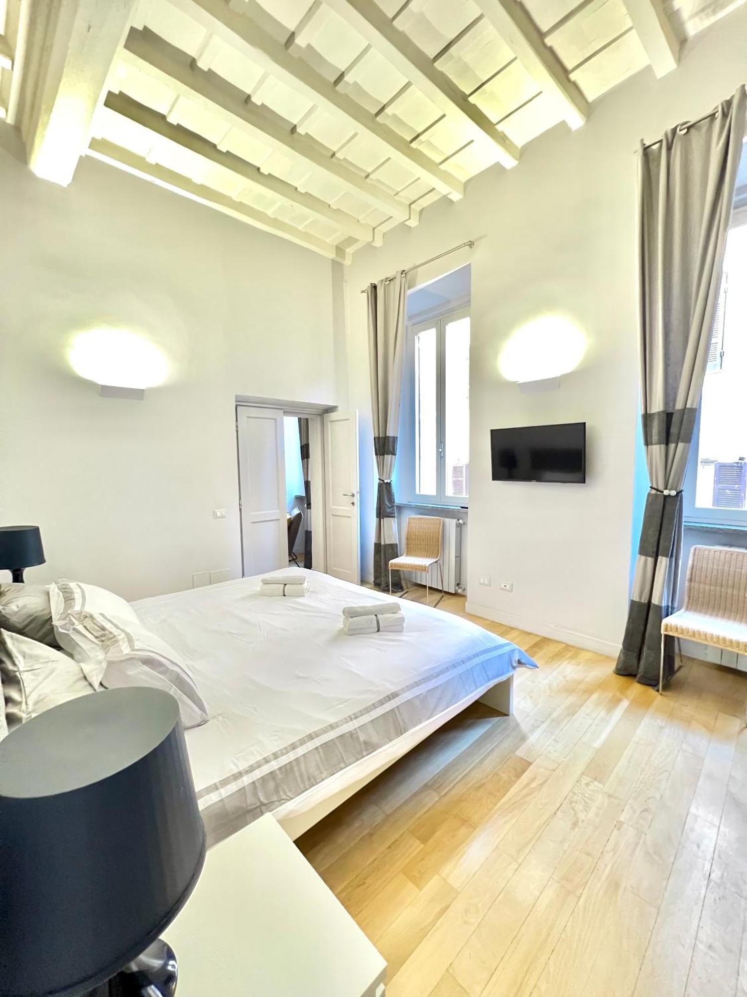* Esclusivo & Moderno Centro Campo De Fiori * Apartamento *