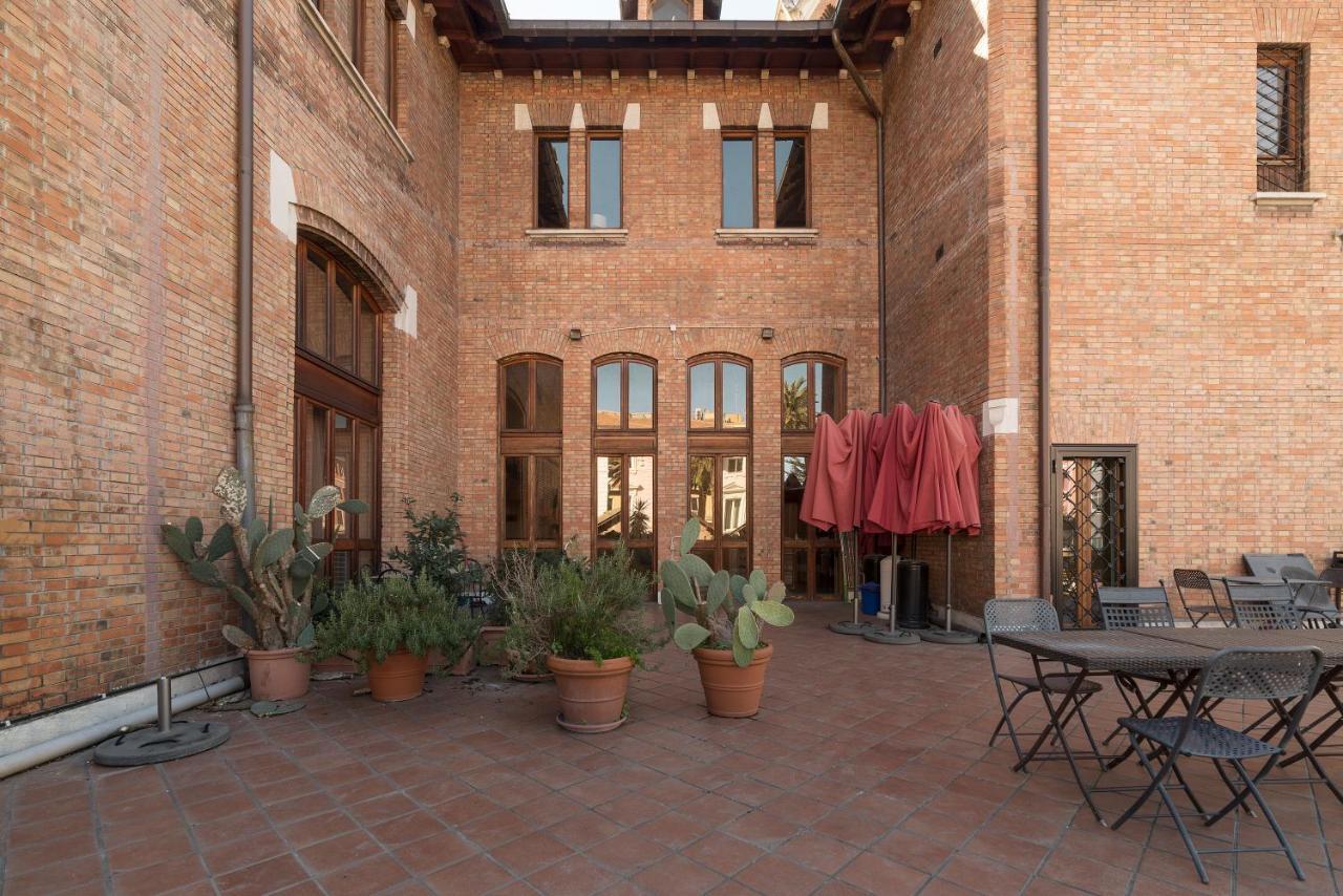 Roomy&cozy With Shared Terrace Rome