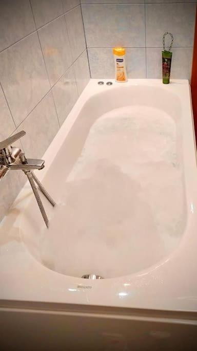 Accogliente Con Idromassaggio Apartment