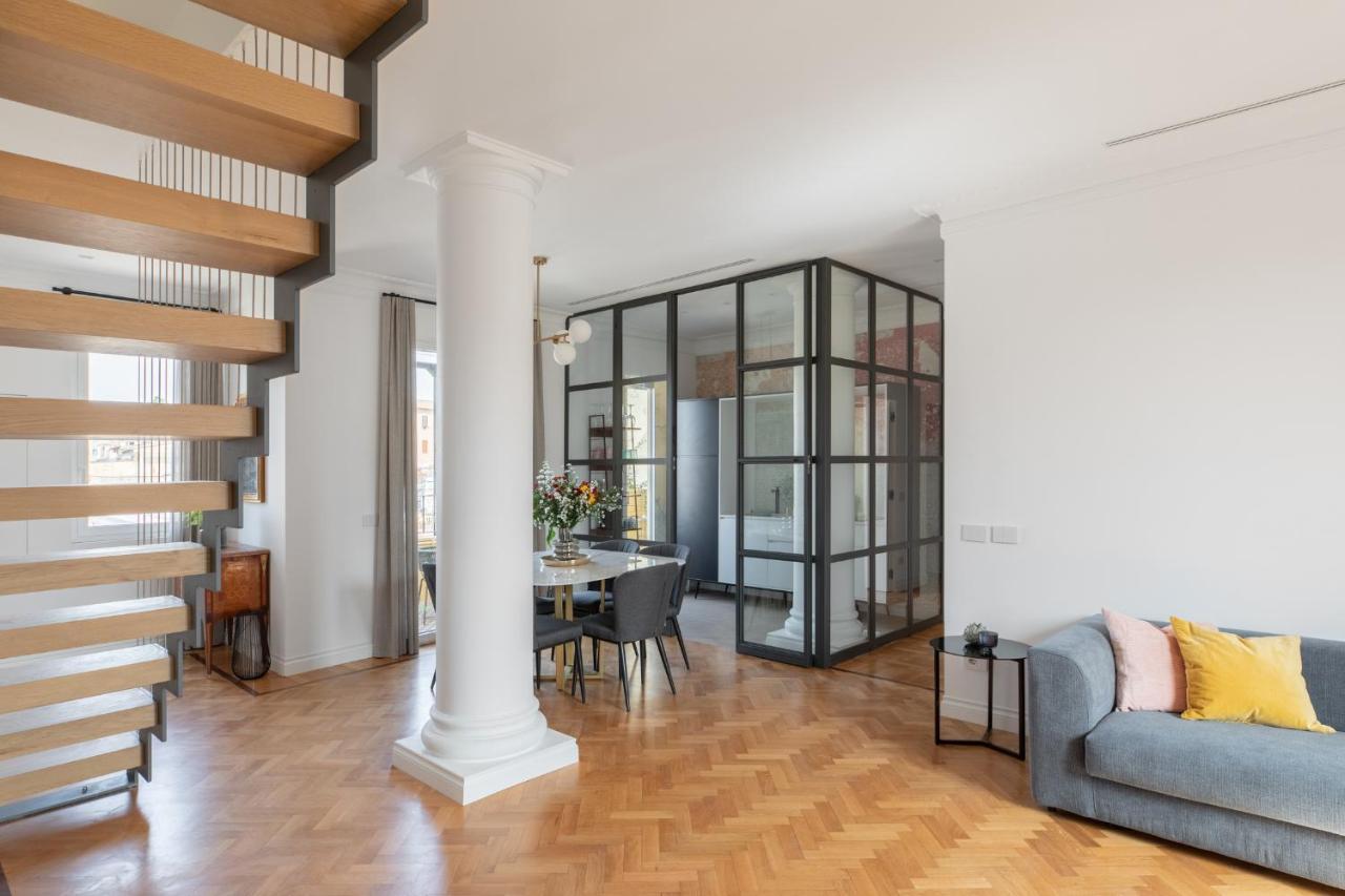 Iflat With Views Roma