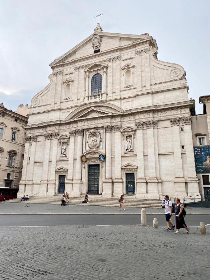 Enchanting In The Heart Of * Rome
