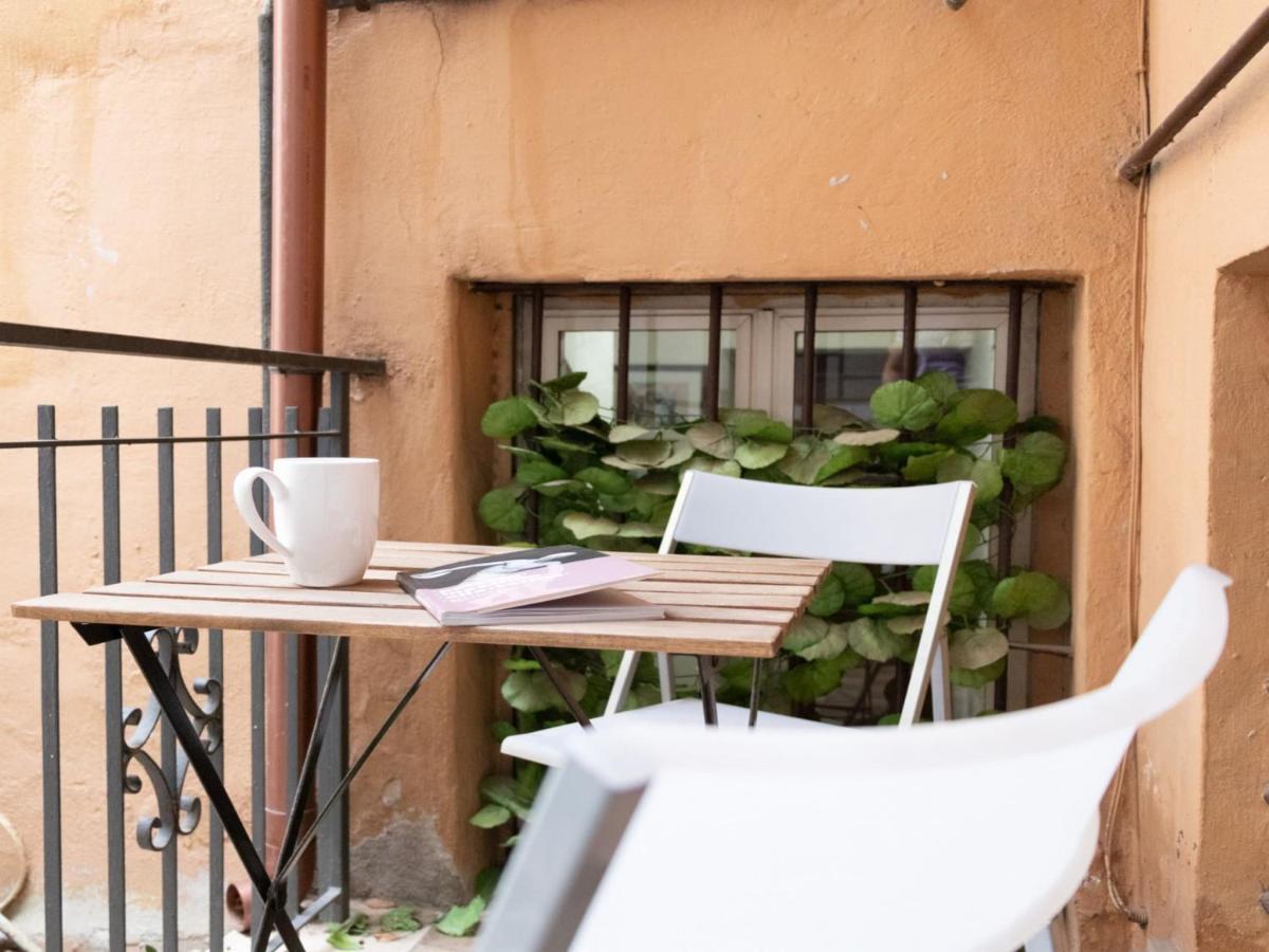 The Rent - Stylish One-bedroom In Piazza Barberini Rome