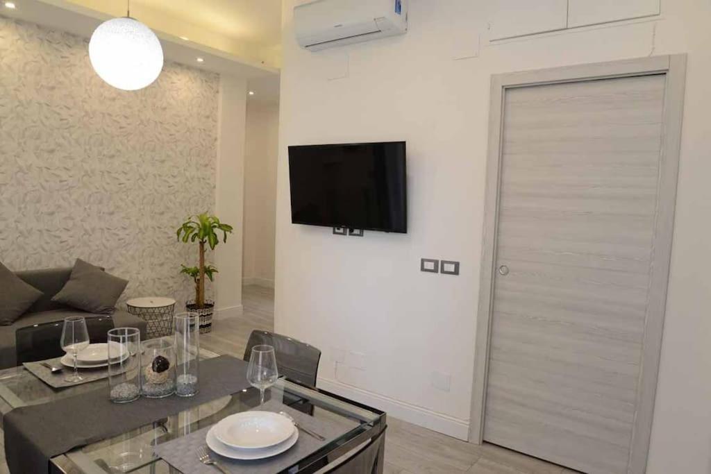 Casa E Per Vacanze Jenner Apartment Rome