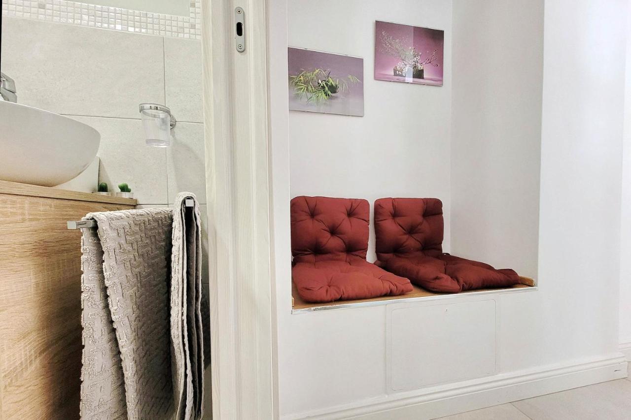 Castro Pretorio Suite: Retreat Near Termini *