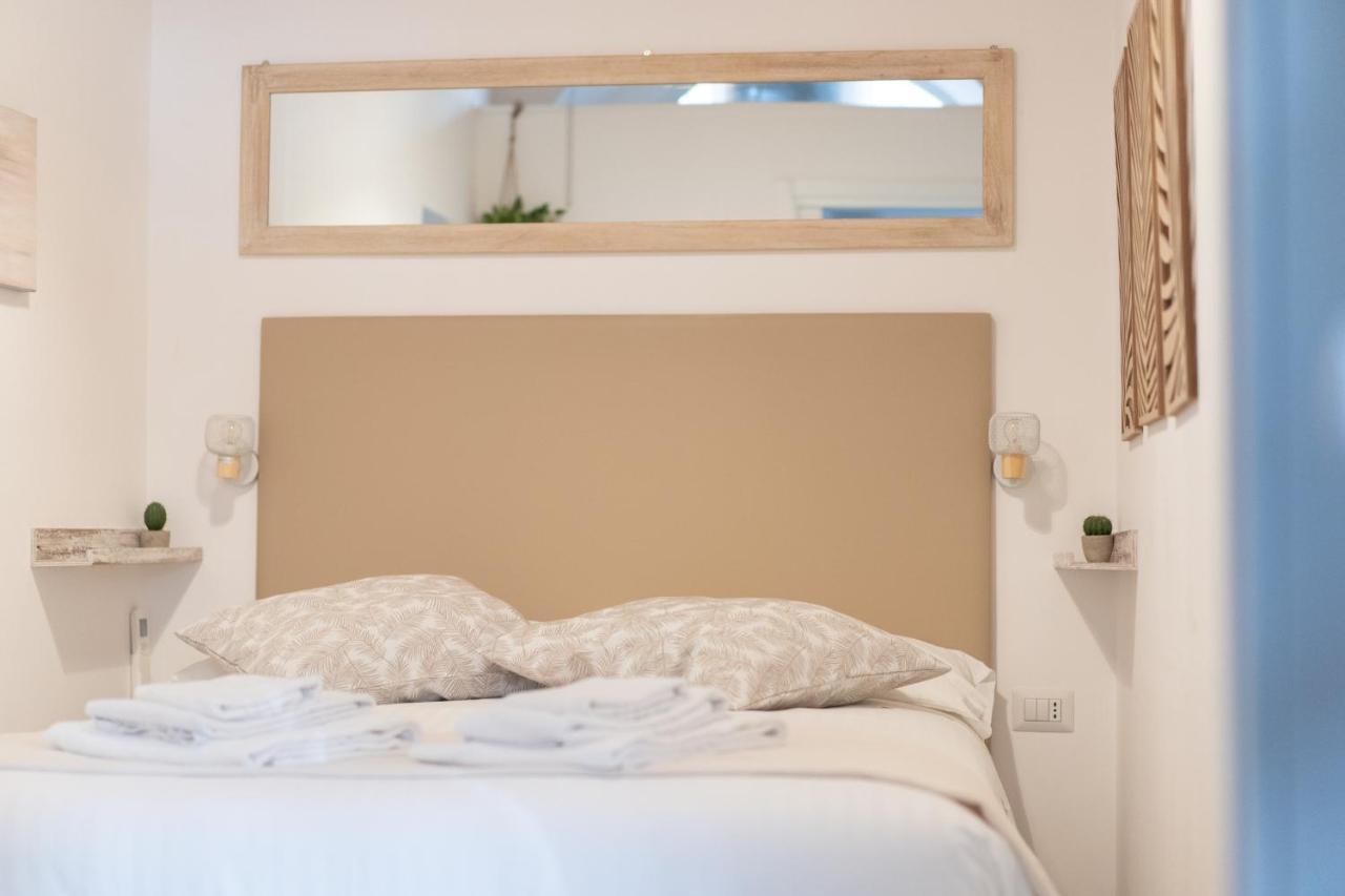 Apartment White Ostilia *