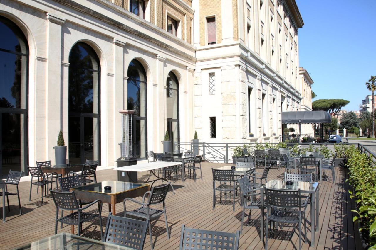 Th - Carpegna Palace Hotel 4*