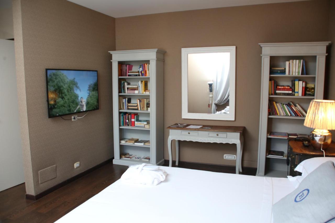 Th - Carpegna Palace Roma