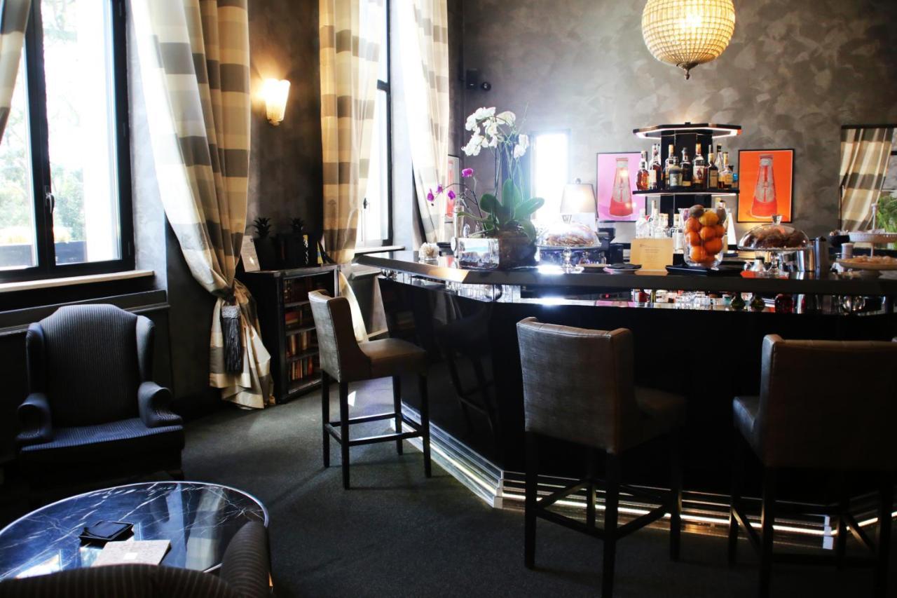 Th - Carpegna Palace Hotel 4*