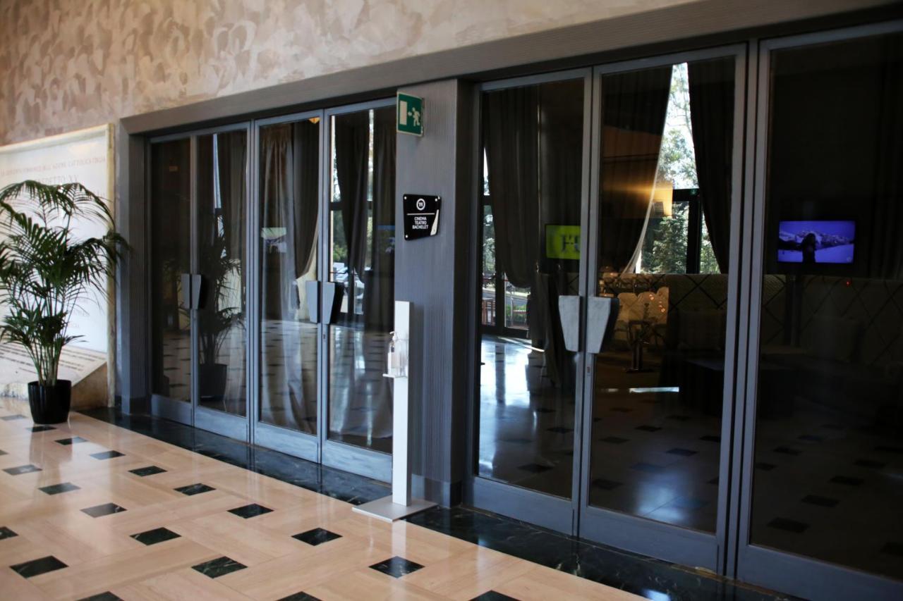 Th - Carpegna Palace Hotel Roma