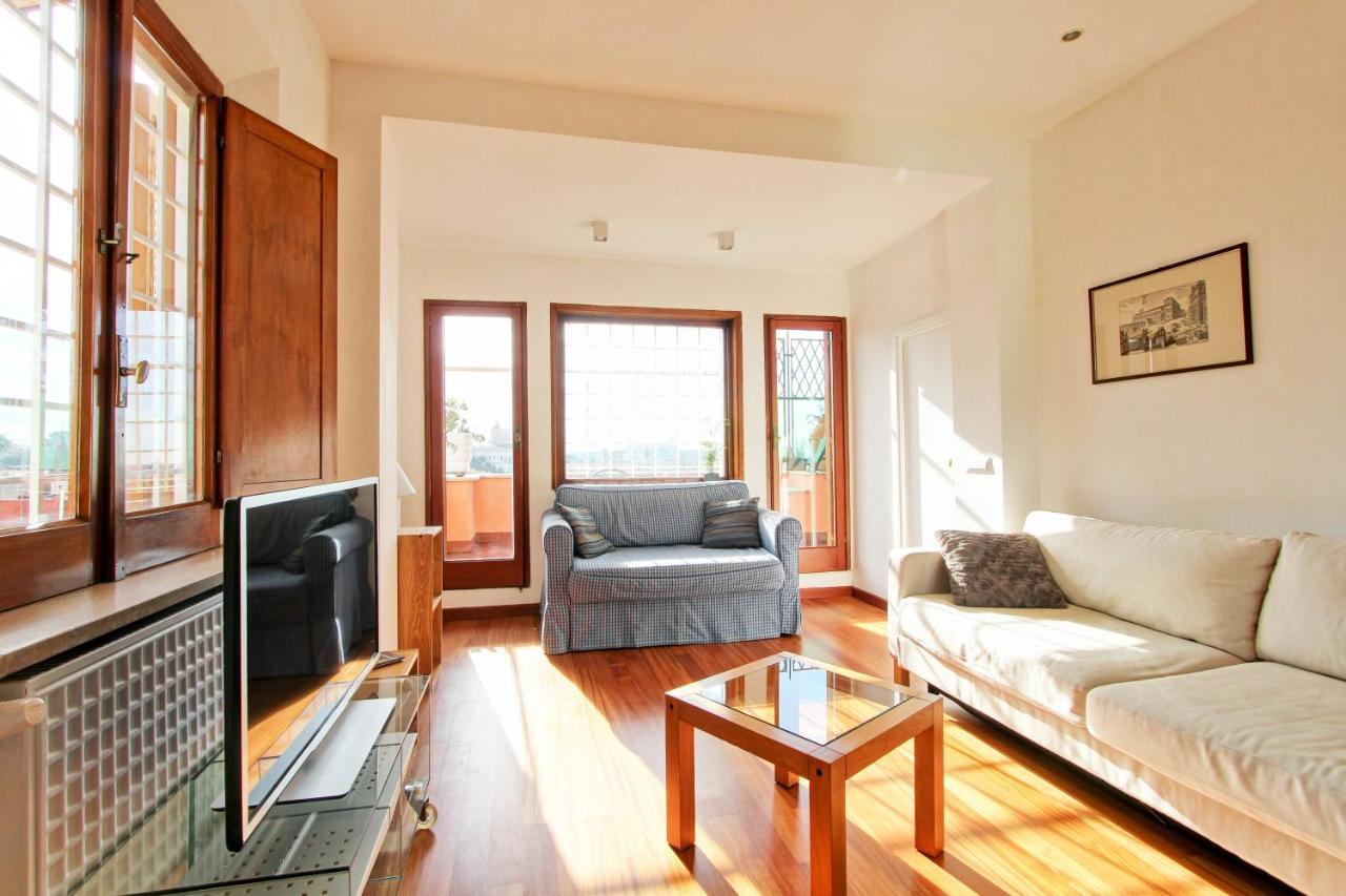 Apartment Spanish Steps View