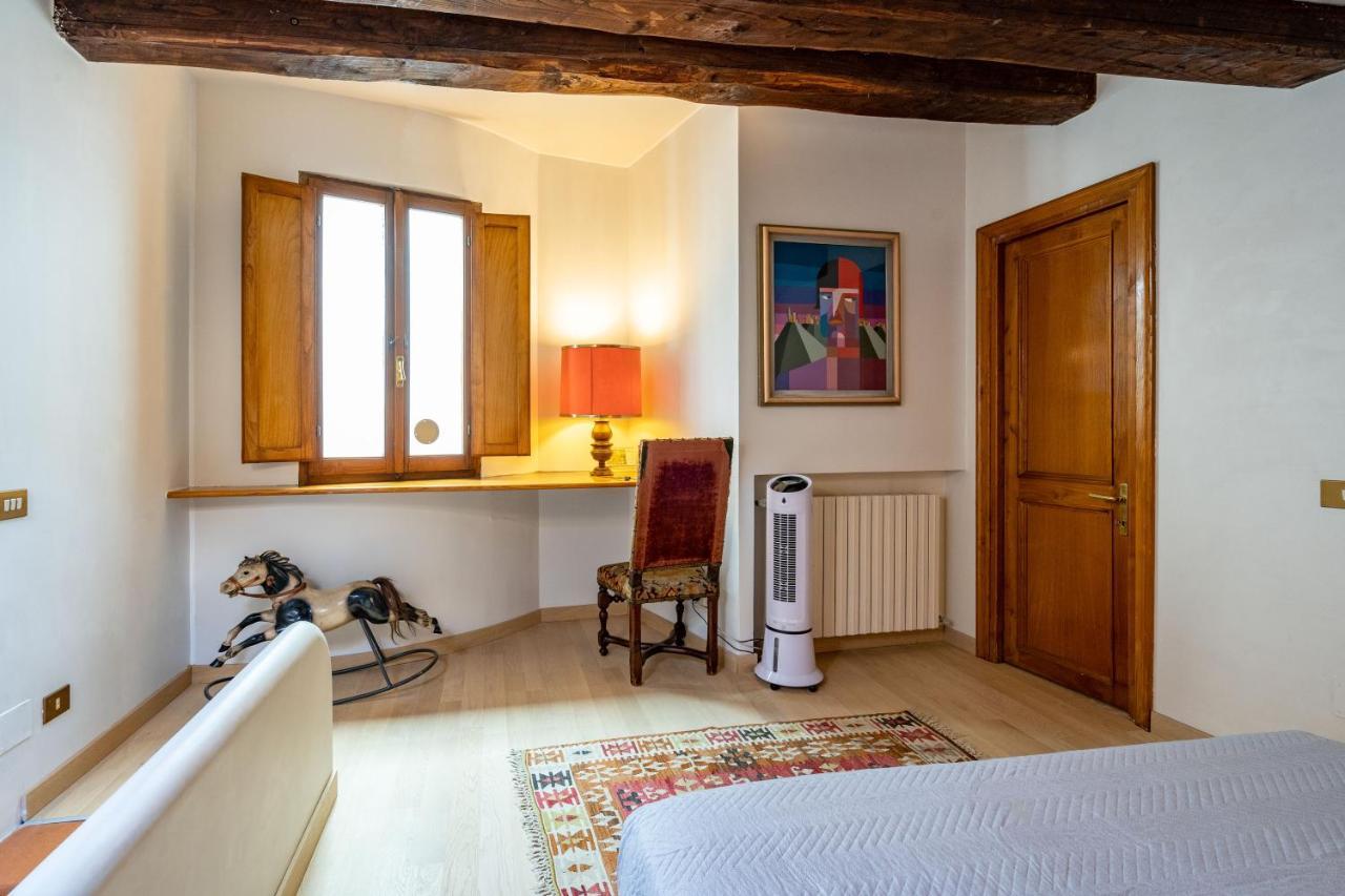Appartement Colosseo-fori Imperiali Storico Rome