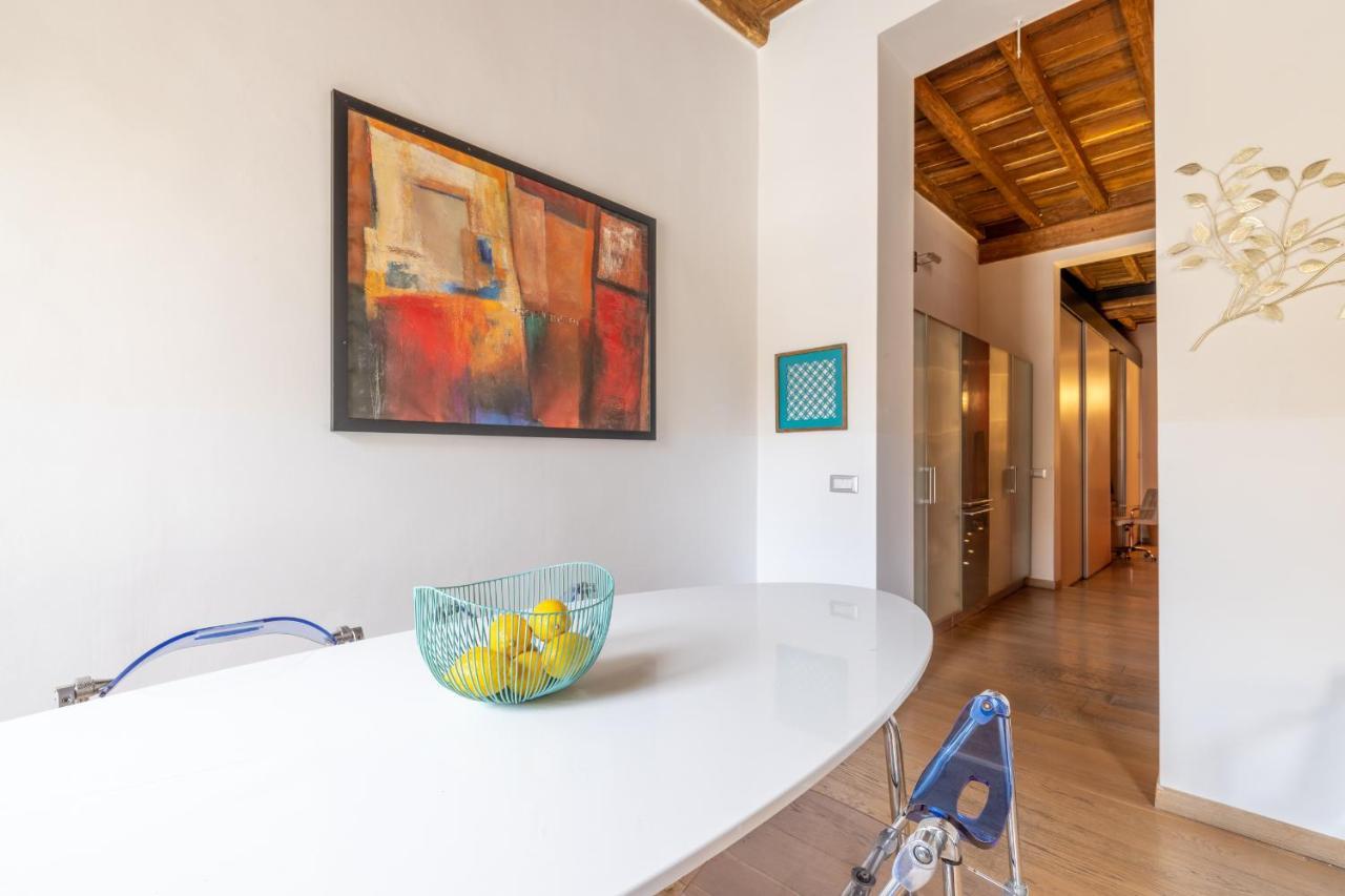 Modern In Campo De Fiori Appartement