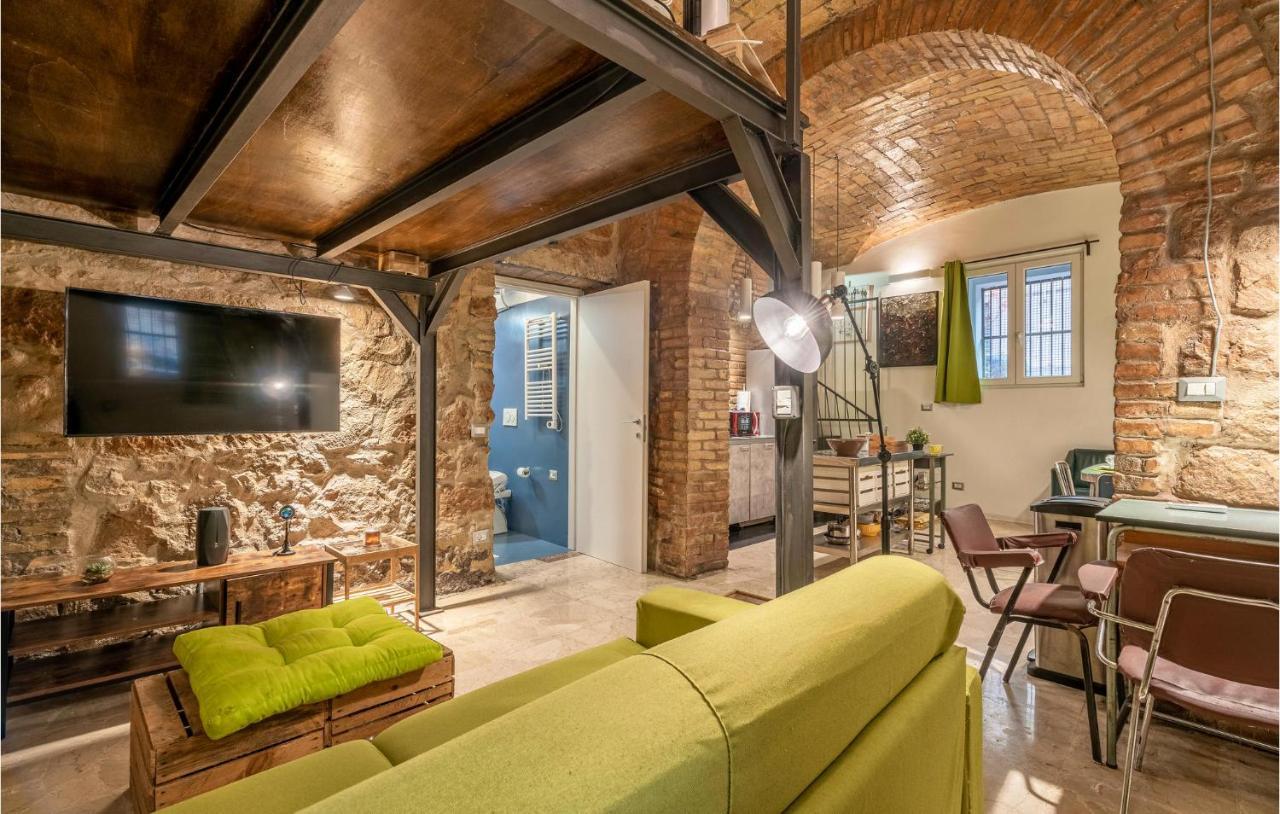 Amazing In With Kitchenette Apartment