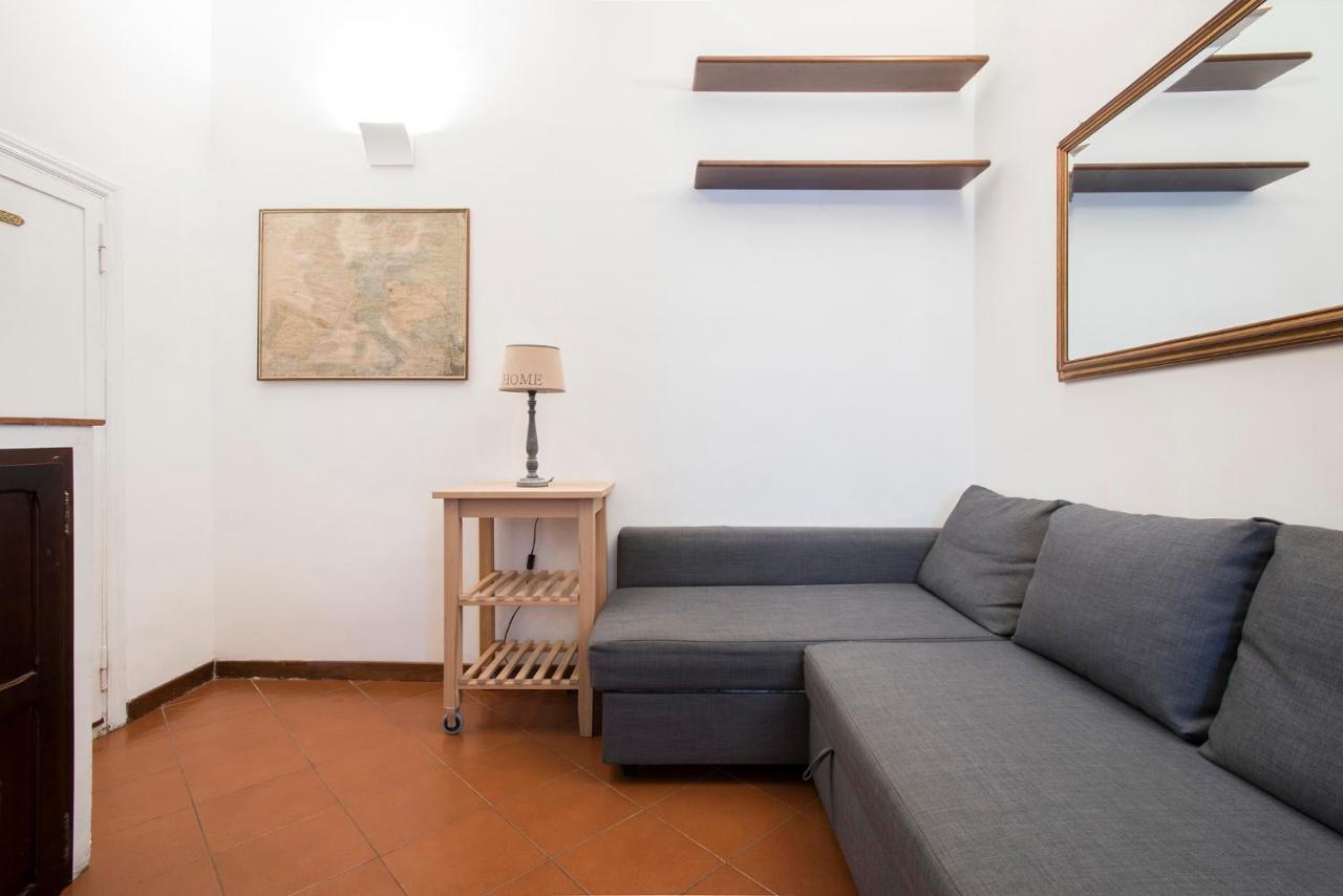 Savelli Attic * Rome