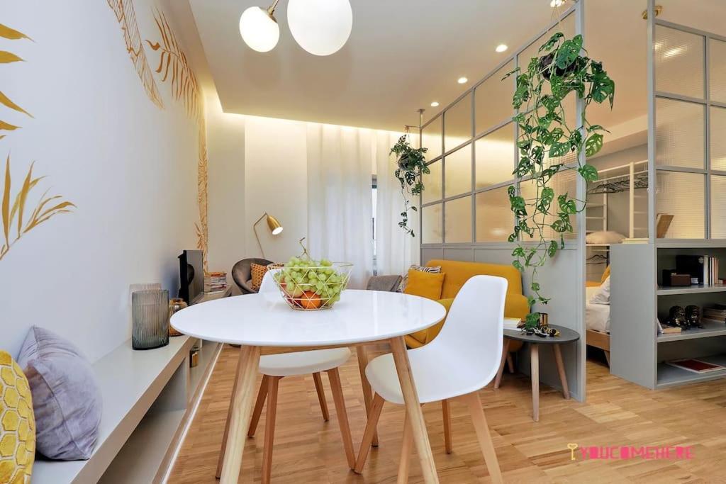 Appartamento Ych-renovated And Design Flat Close To The Center *
