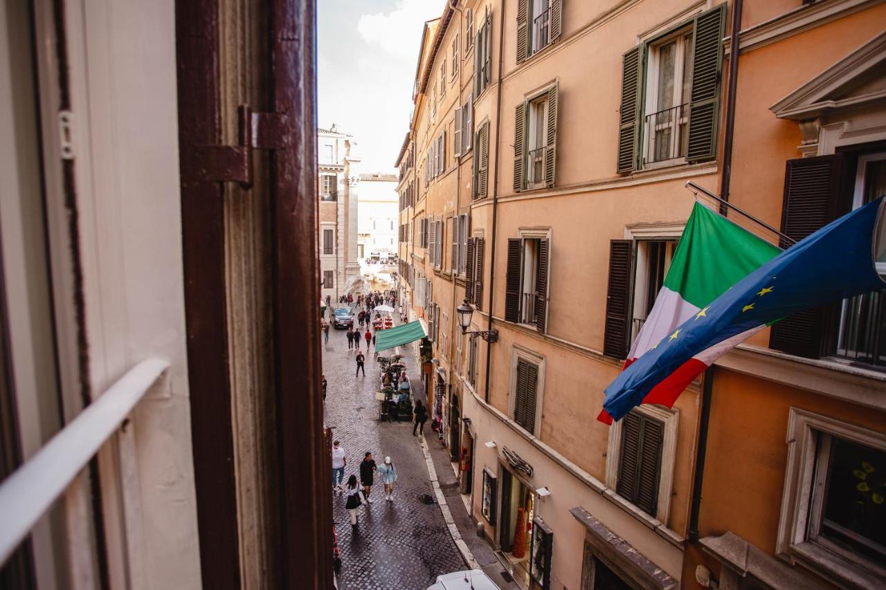 Delfini Trevi House