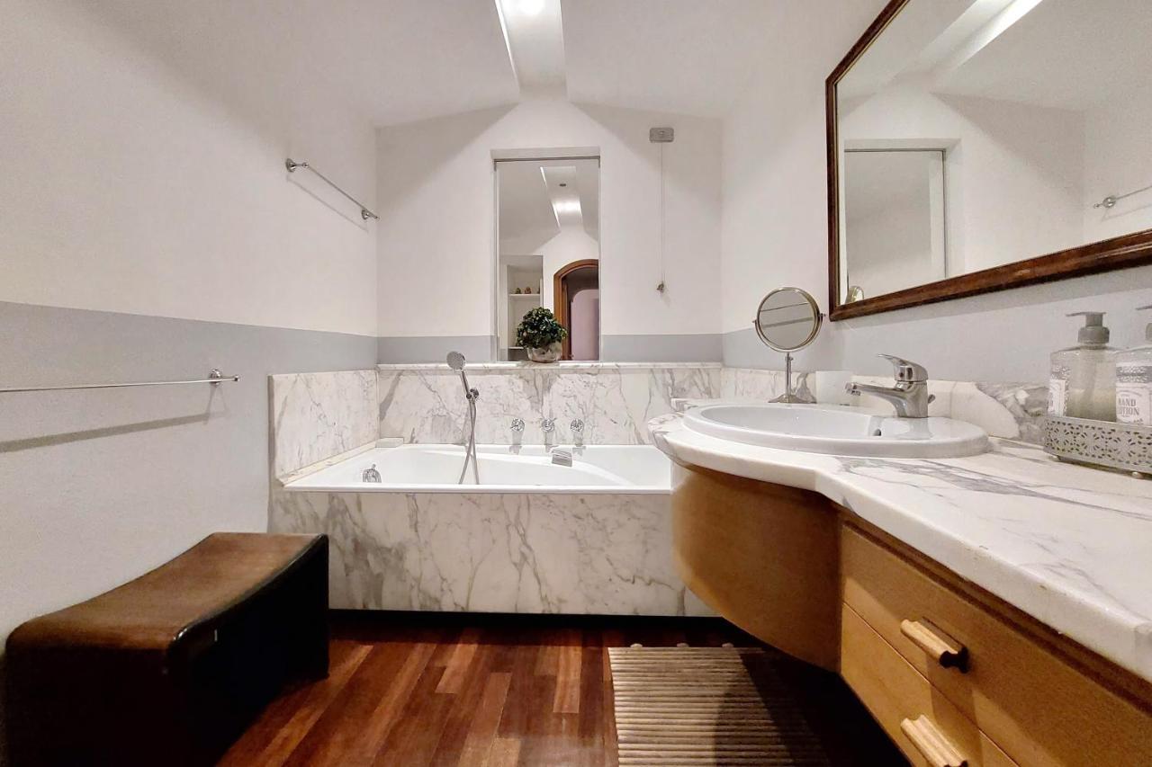 Apartment Pantheon View Experience Rome