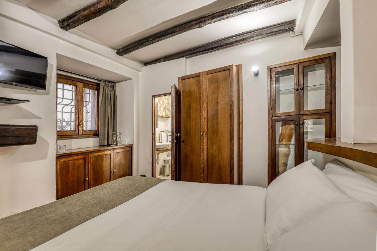 Luxury Navona Guest house 2*