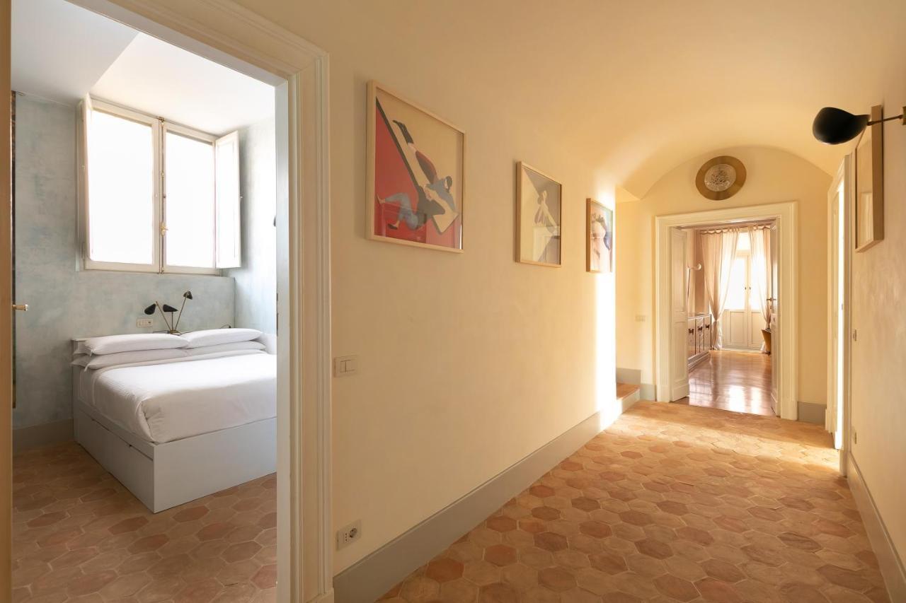 Apartment Casa Madama, A Burghesius Home *