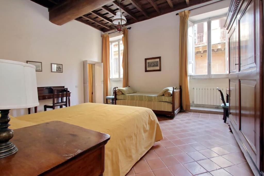 Apartment Navona Elegant Two Bedroom *