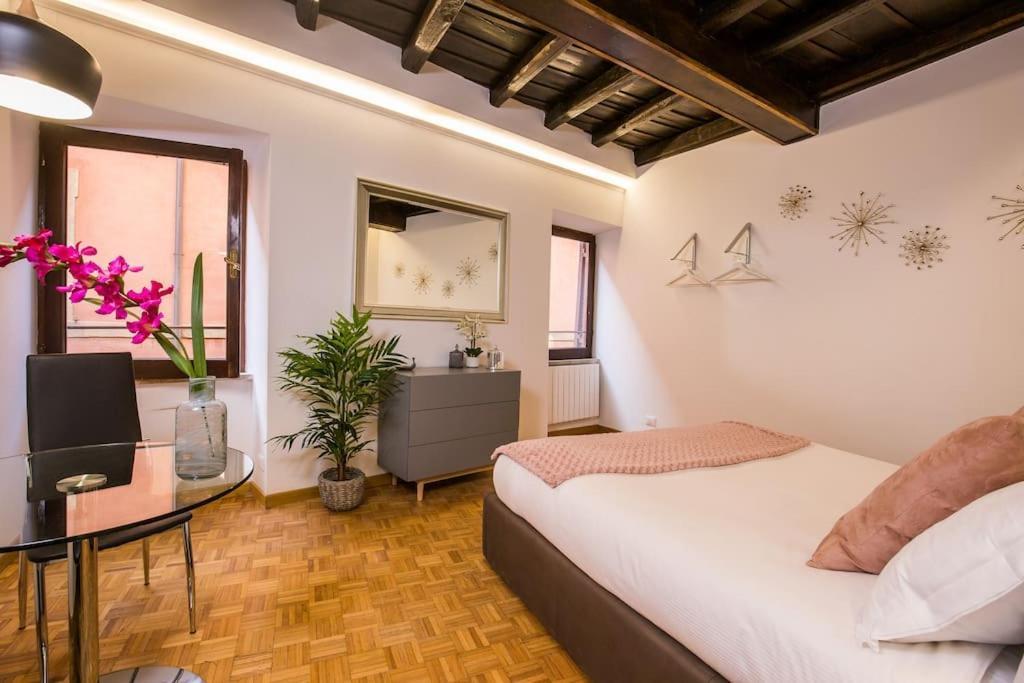 Girolamo's Jacuzzi Place Appartement