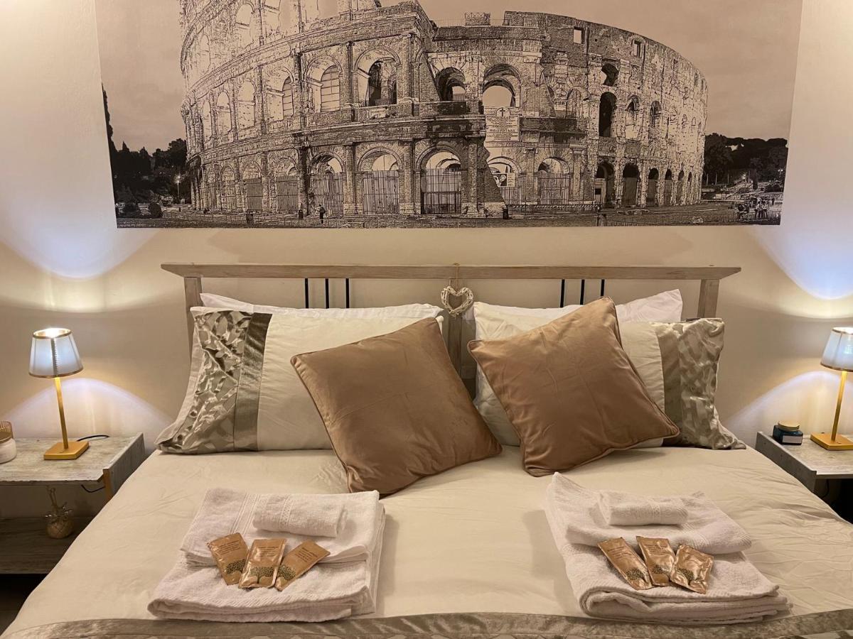 Apartment In The Heart Of *