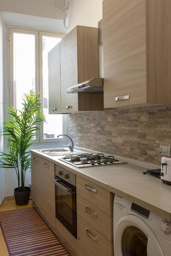 A Un Passo Dal Colosseo Apartment