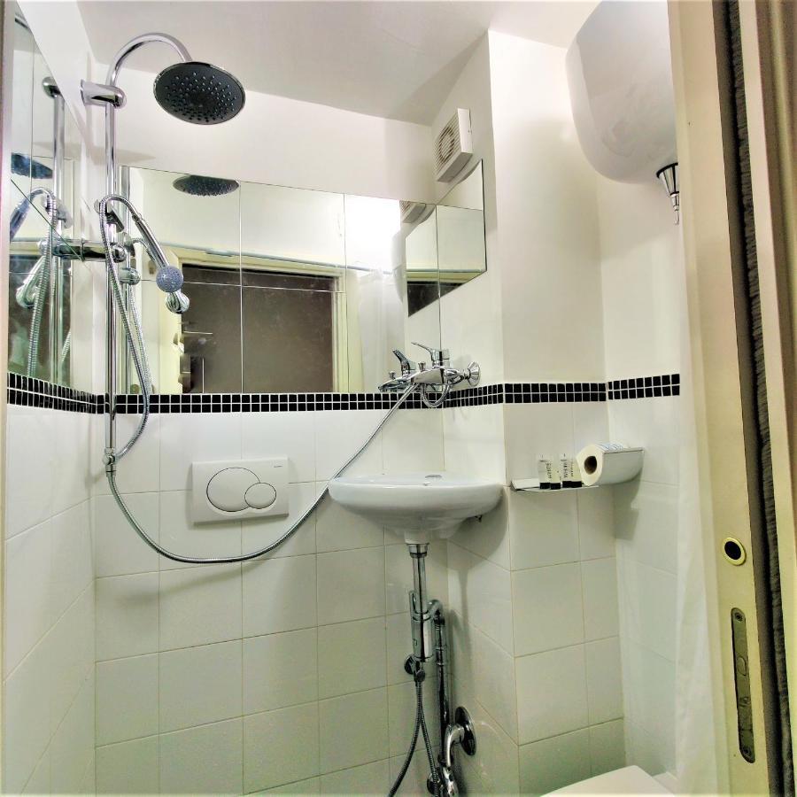 Appartement Monserrato Rome