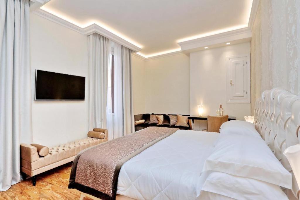 Bed & Breakfast Bq House Colosseum Luxury Rooms 3*