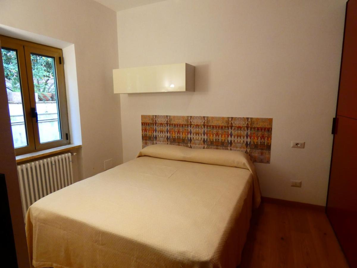 Le Dimore Di Esiodo Rome
