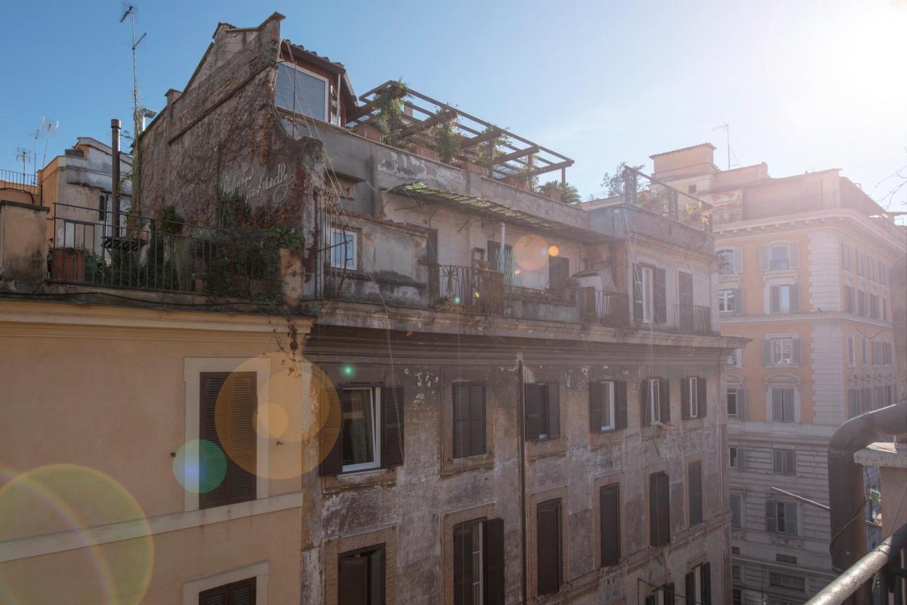 Urbana Rooftop Apartment