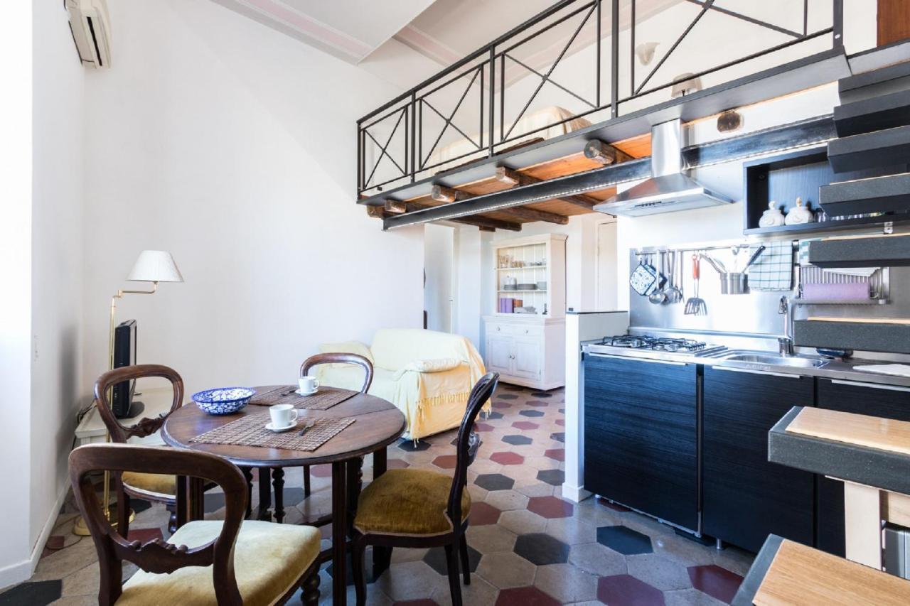 Apartment Sunny Navona Square Rome