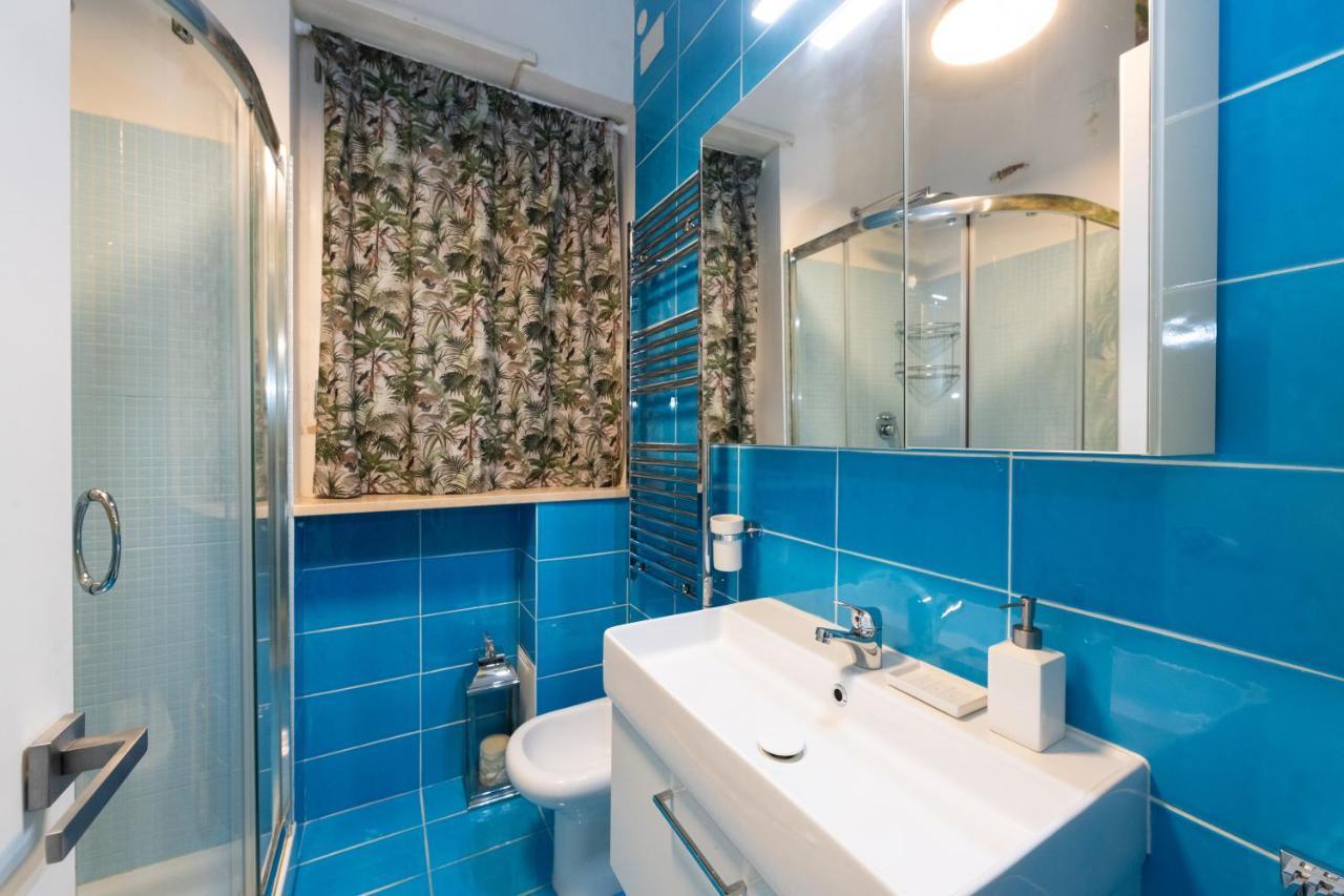 Casa Vegezio Near Vatican Museum And Metro Cipro Private Garden Check-in From 3 Pm To 10 Pm Rome