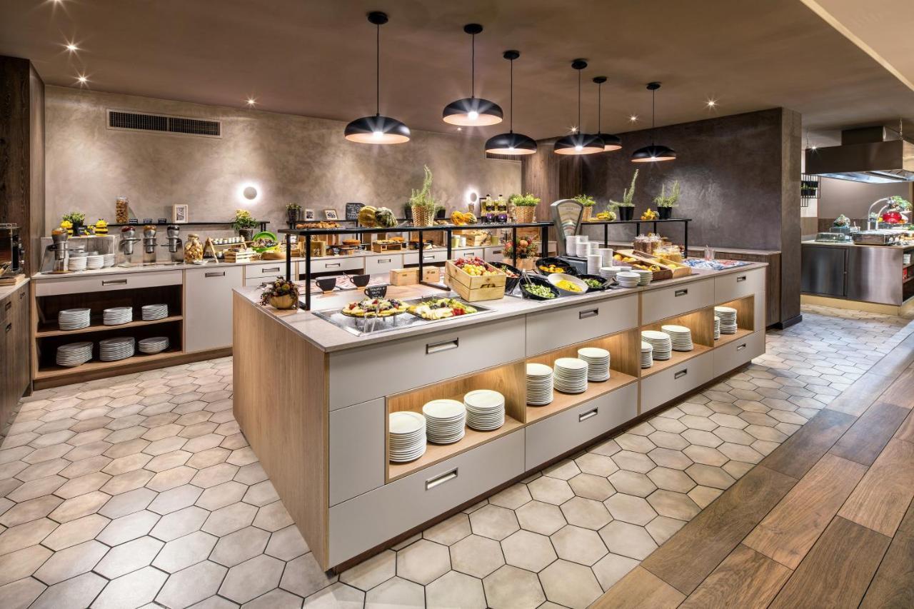 Holiday - Eur Parco Dei Medici By Ihg 4* Rome