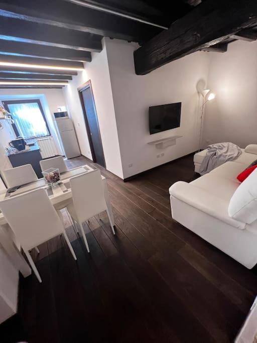 Lu.ni. Apartment *