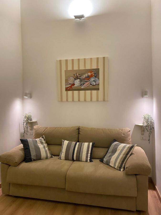 Appartement Domus Alfieri Al Colosseo Rome
