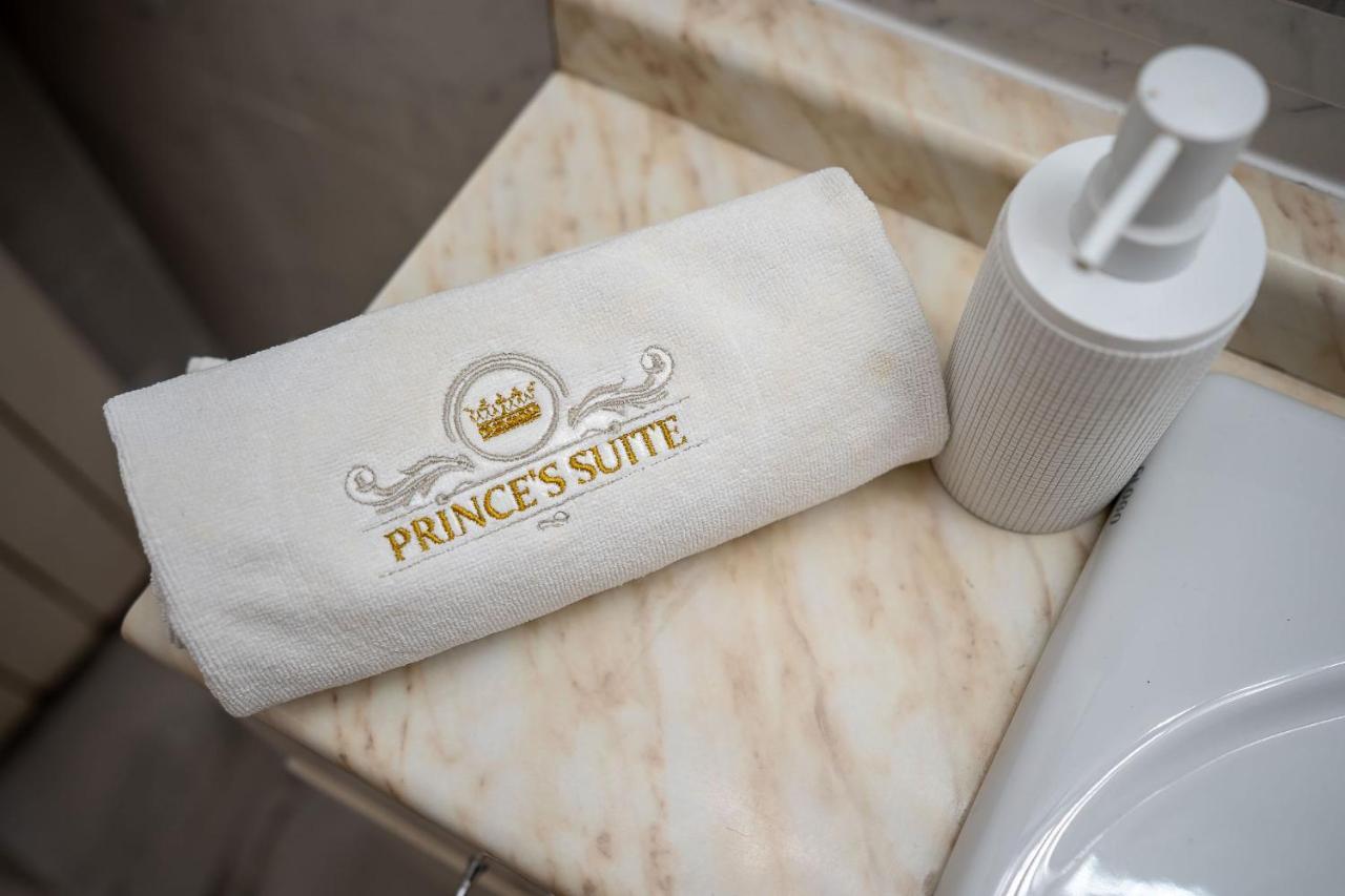 Prince'S Suite - Budget Rooms & Apt Piazza Del Popolo Apartment *