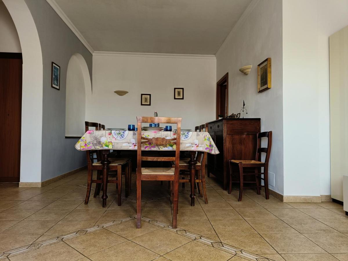 Avellini - Delightful And Spacious With Terrace - Near Metro A Cornelia Appartamento