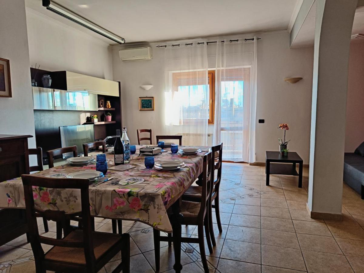 Avellini - Delightful And Spacious With Terrace - Near Metro A Cornelia *