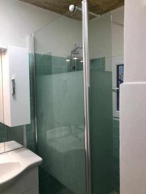 Rhome Away Tittoni