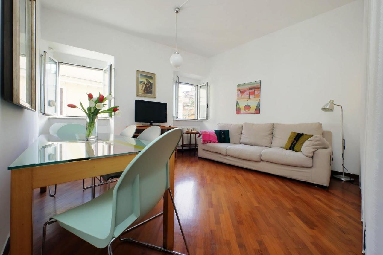 Navona Apartment, Large And Comfortable Apartment *