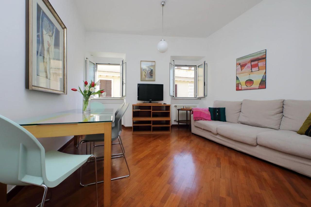 Navona Apartment, Large And Comfortable * Rome