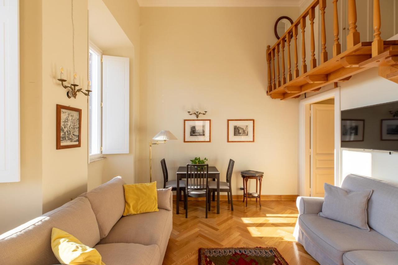 Iflat The Roman View Apartment