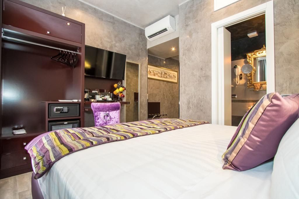 Vaticano Julia Guest House 2*