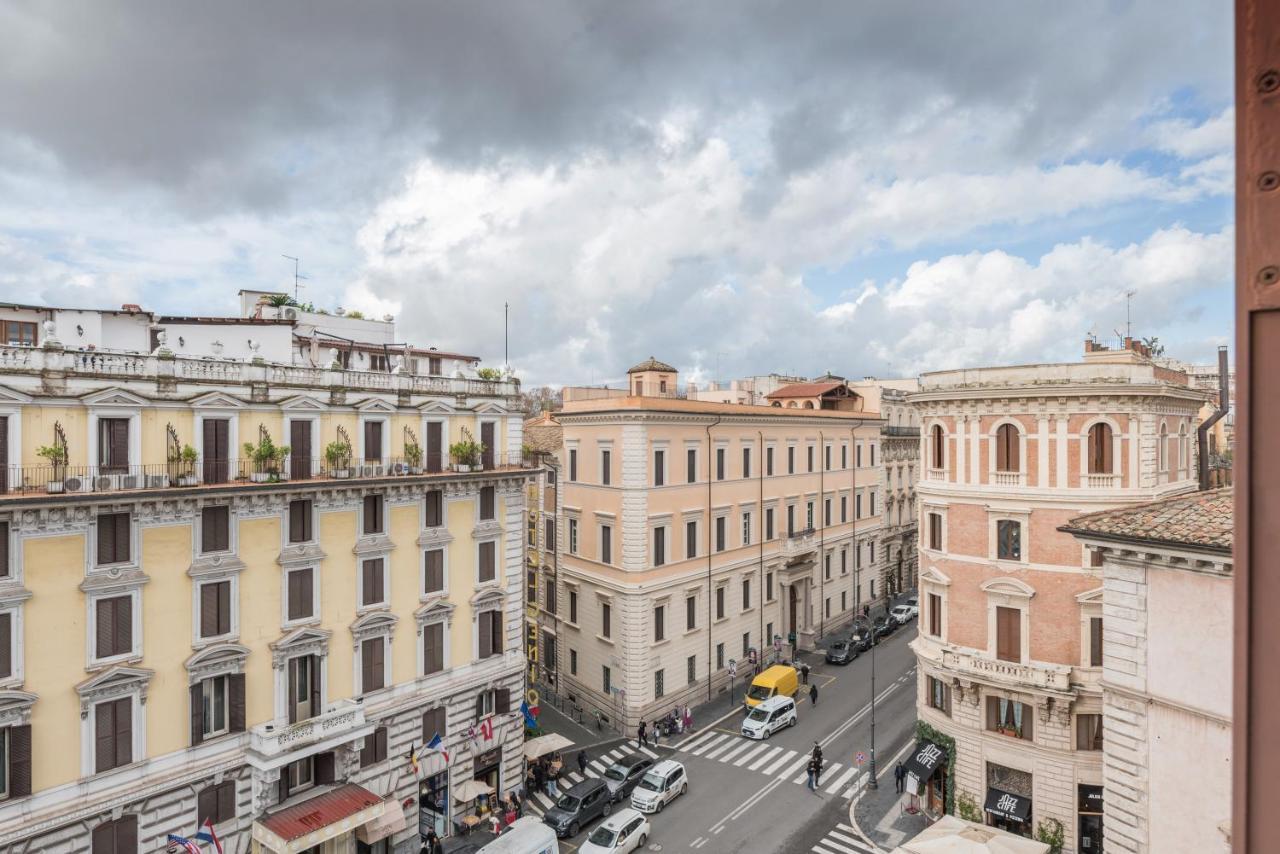 Apartment Cozy Wooden Apt In Piazza Navona *