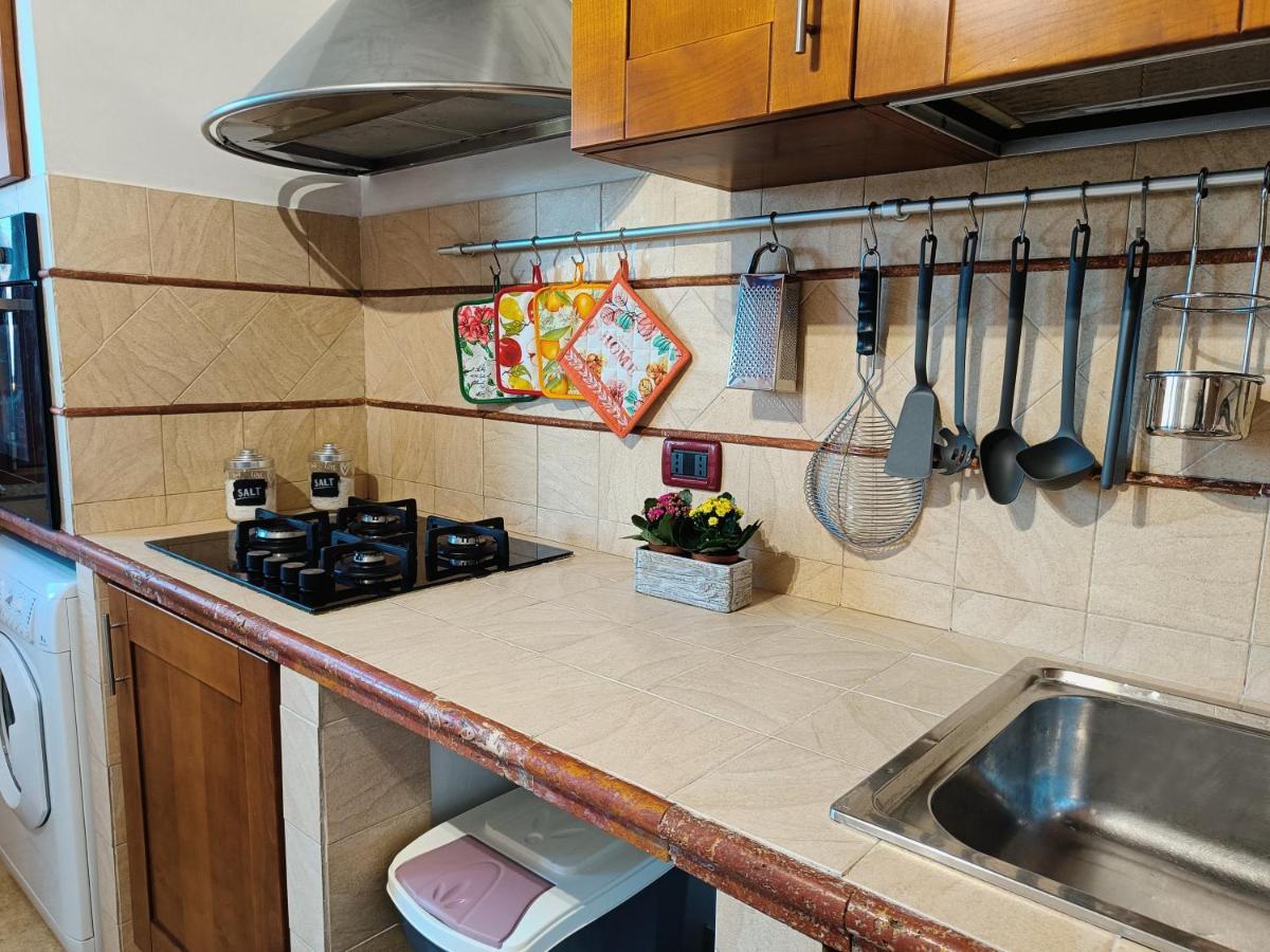 Avellini - Delightful And Spacious With Terrace - Near Metro A Cornelia * Roma