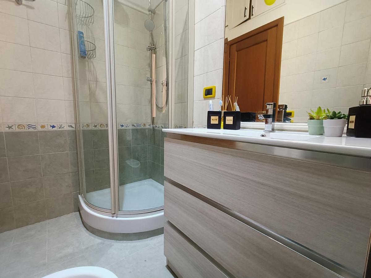 Avellini - Delightful And Spacious With Terrace - Near Metro A Cornelia Appartamento