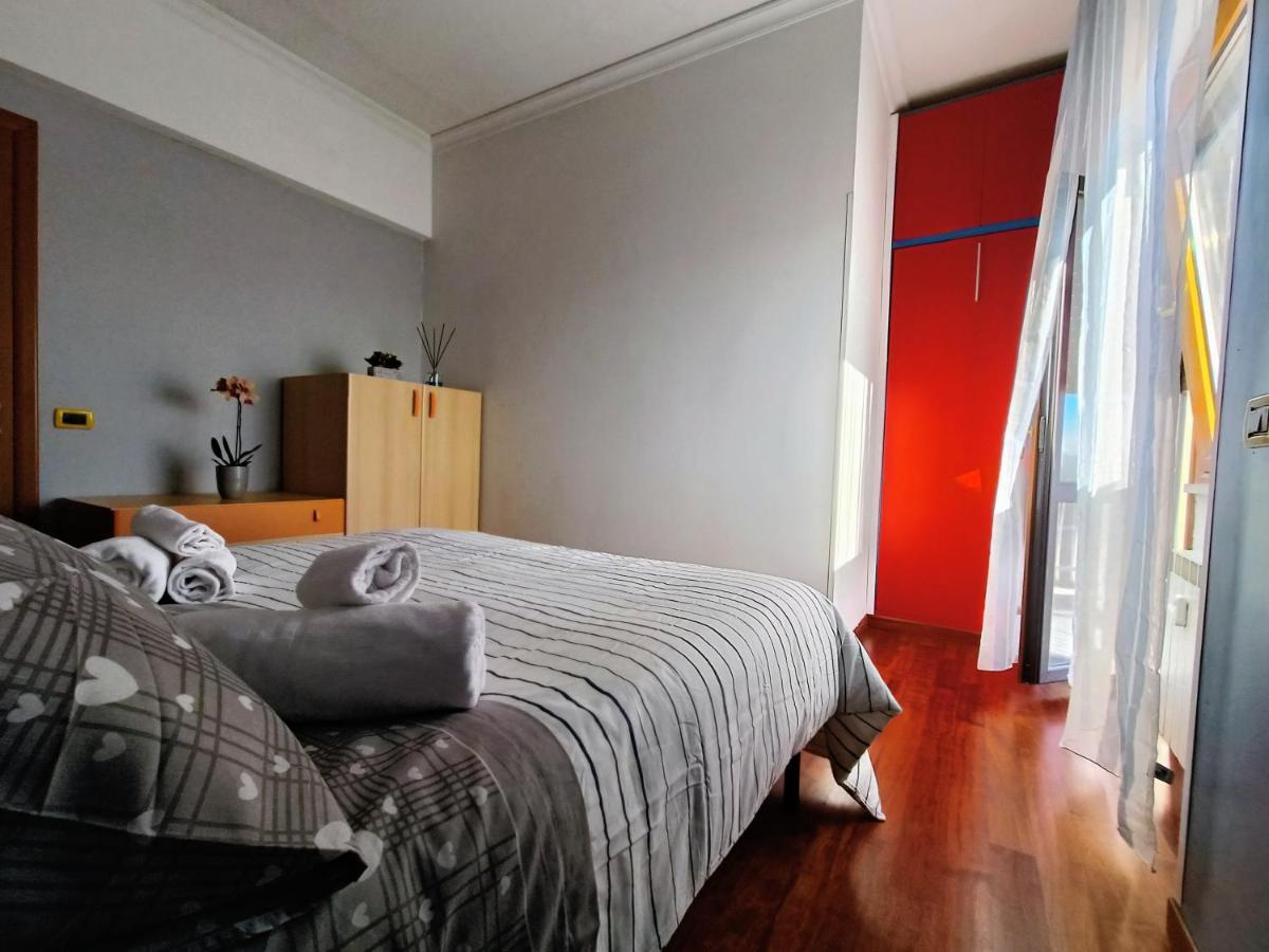 Avellini - Delightful And Spacious With Terrace - Near Metro A Cornelia Appartamento