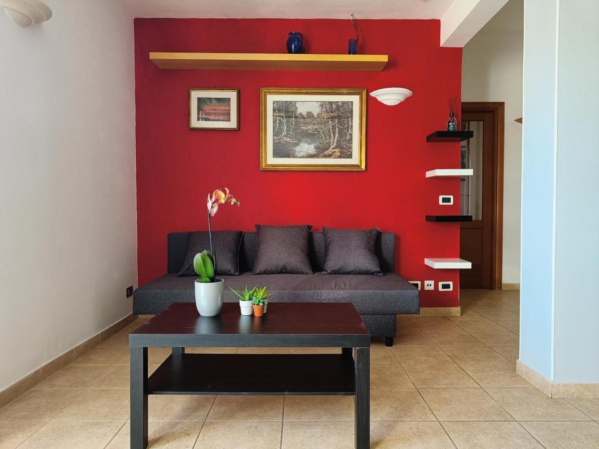 Appartamento Avellini - Delightful And Spacious With Terrace - Near Metro A Cornelia